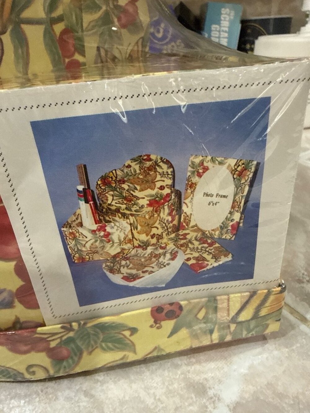 5 Piece Stationery Gift Set - Butterfly & Ladybug Print - Heart-Shaped Box Memo